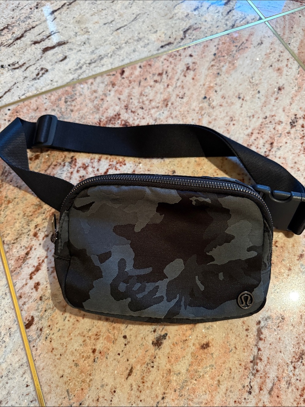 lululemon athletica Black & Charcoal Camo Belt Bag